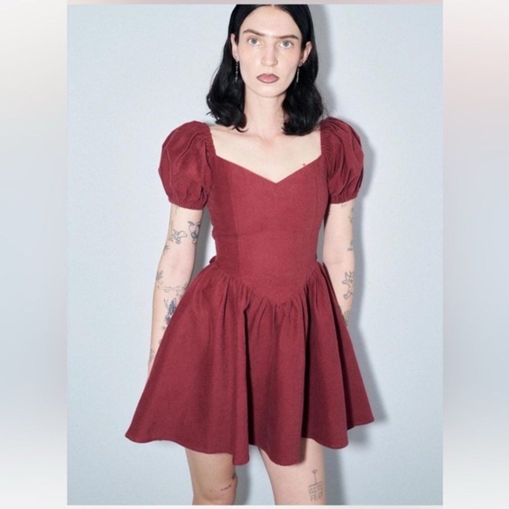 ISO Fashion Brand Company Virgin Mini Oxblood